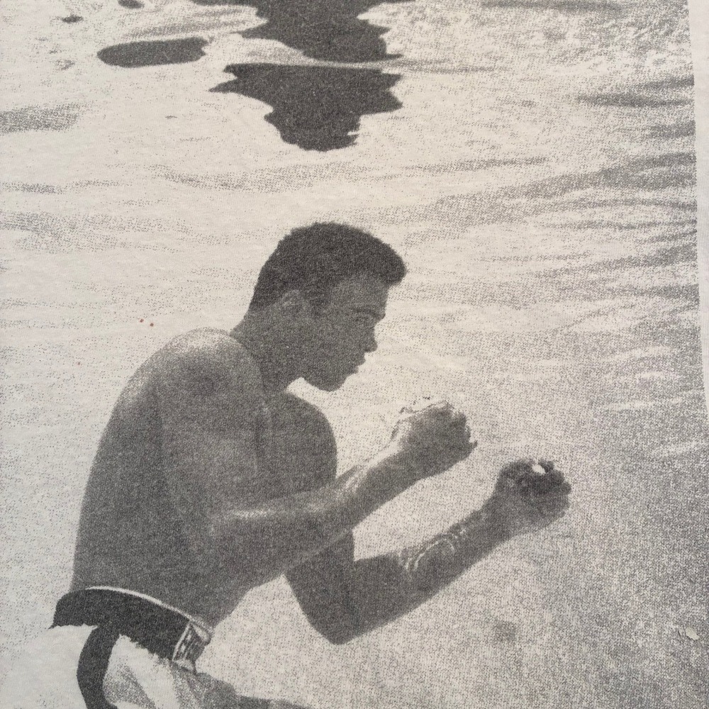 Muhammad Ali Underwater Training Graphic T-Shirt Mens Large White Cotton Boxer